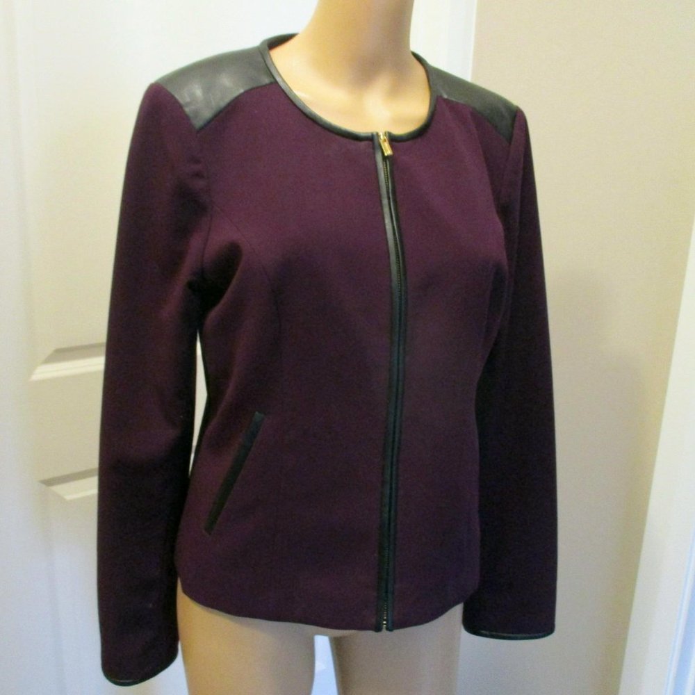 Calvin Klein Sz 10 Purple w/Black faux leather